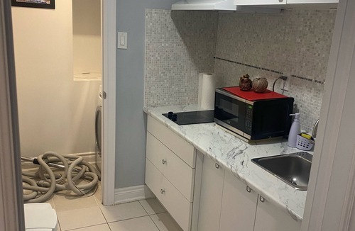 Richmond Hill Apartment | 2 Bedroom with 2 Ensuite Unit in the heart of Richmond HIll.