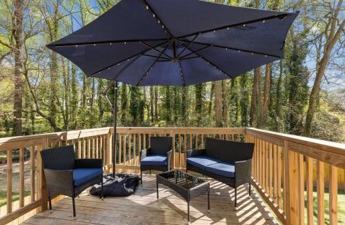Westview House | 2 Kitchens & 2 Living Rooms Near Mercedes Benz Stadium, Perfect for World Cup!
