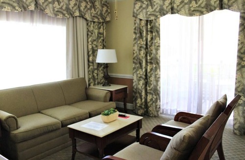 Florida Central Atlantic Coast House | 2 Spacious Units, Shuttle Service, Pool, Tennis Court, Volleyball Court, Hot Tub