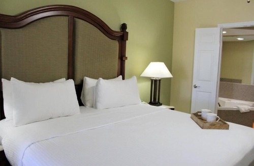 Florida Central Atlantic Coast House | 2 Spacious Units, Shuttle Service, Pool, Tennis Court, Volleyball Court, Hot Tub