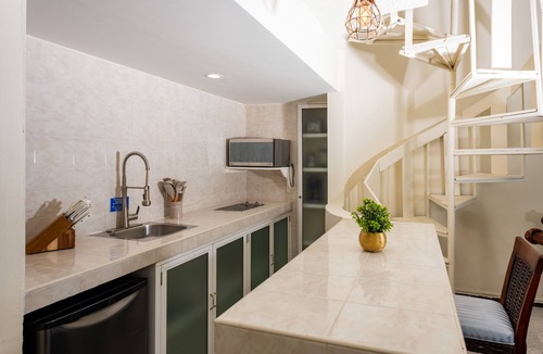 Punta Cancun Condo | 2 Story Penthouse, Beachfront, 1 Min Walk to Nightlife, Beach Access from Lobby!