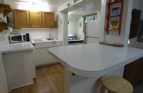 Virginia Highland Cottage | 20 min to the World Cup stadium by Uber or Rail. 5 min walk to dozens of pubs