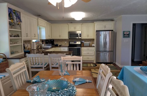 Appling House | 2026 Master’s Rental, Clark’s Hill Lake, Wildwood Park, Disk Golf, Pine Knoll