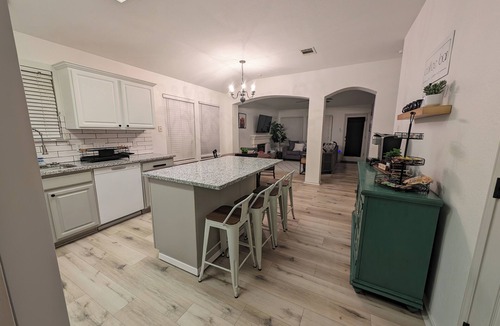 Block House Creek House | 3-bedroom vacation home just 18 minutes from Lake Travis