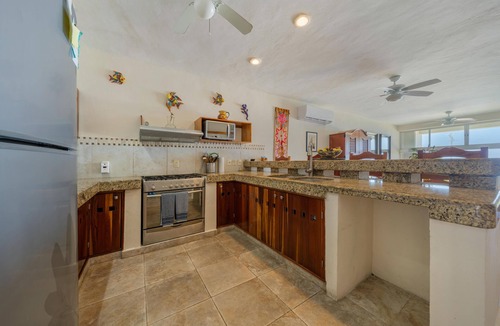 Centro - Supmza 001 House | 3 BR Oceanfront Villa with Pool