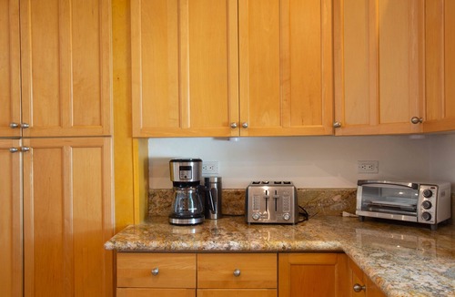 Cabo Bello House | 3 min from the beach! Family-sized villa with private pool + Spring promo!