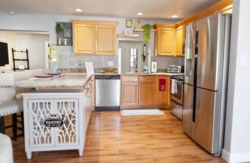 Villas House | 3BR Home w/Pool in heart of Fort Myers