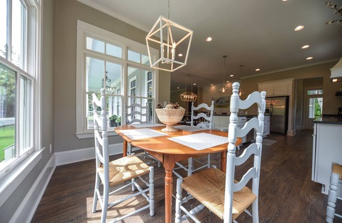 Athens House | 5 bed 5 bath farmhouse in desirable Five Points!
