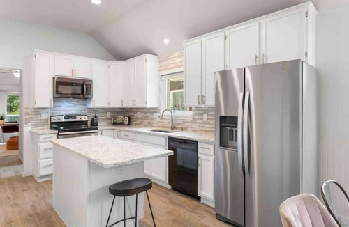 North Buttercup Creek House | 5BR/CedarPark/Soothing Sauna/HotTub/Peloton
