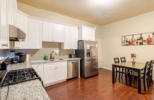 Five Points House | 7BR Sleeps 16+ | Perfect for Groups & Families
