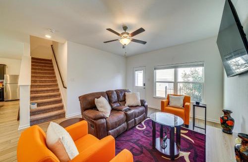 Medina Valley House | 8 Mi to Lackland AFB: Pet-Friendly Home w/Yard!