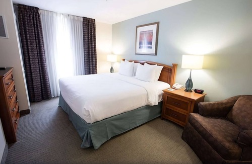 Gateway Hotel | A Place You'll Surely Enjoy! w/Pool, Close to Riata Neighborhood Park