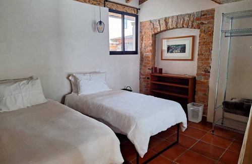 Santa Maria Ahuacatlan Apartment | A2 100-year-old house in downtown Valle de Bravo, beautifully remodeled.