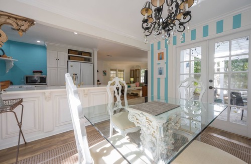 Bahama Village House | ABSOLUTE KEY WEST in the Truman Annex >Charming home with a European flair!