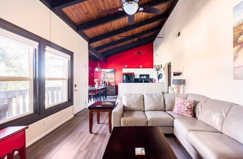 Barton Hills House | Accessible Duplex Walking Distance to Park, Springs & Trails