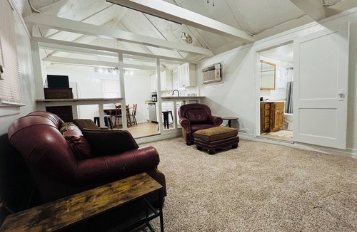 Jackson County House | Adorable 1-bedroom bungalow in a quiet country setting w/large covered porch