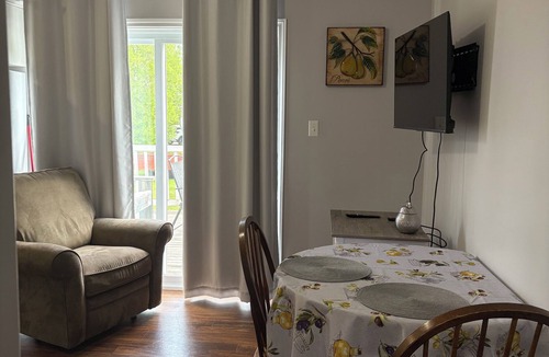 Summerside Apartment | Air conditioned apartment all set for romantic get away or your work holiday!