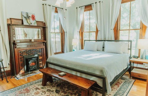 Alpine Hotel | Alpine Bed and Breakfast