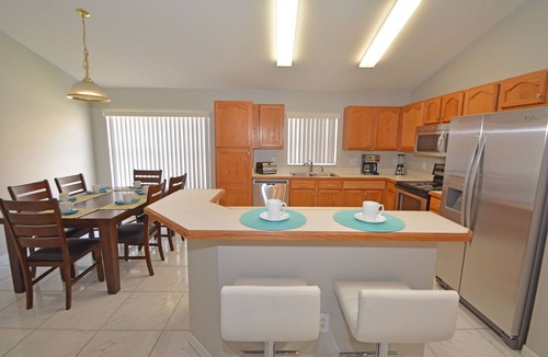 Windsor Palms House | Amazing Pool Home With Spa, Games Room & Lake Views Close to WDW