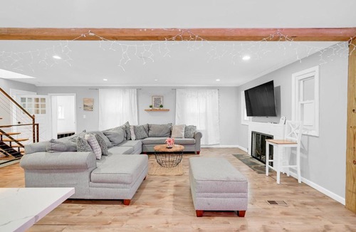Englewood House | An Oasis 15 min from Uptown Manhattan NYC!