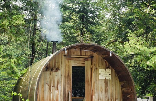 Markdale Cabin | Ash, the tiny cabin in the woods