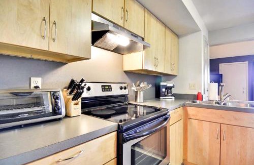 Barton Hills House | Barton Hills Condominiums