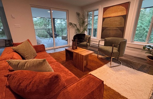 Bowen Island Apartment | Baxter’s Place on Bowen Island