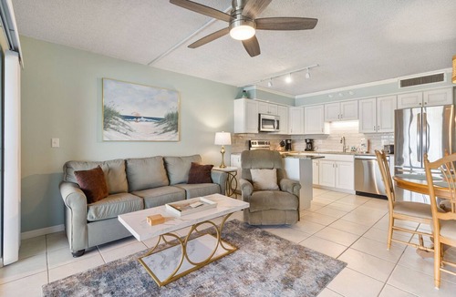 Englewood Condo | Bay Time - Waterfront - Walk to beach and restaurants - Dock your boat