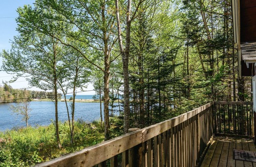 Hubbards Cabin | Beach Cottage - Oak Hollow - Hubbards Beach