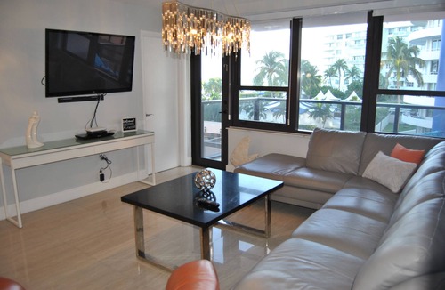 Mid Beach Apartment | Beach Front Resort - 2 Bedroom, 2 bathrooms, Sleeps 6, 2 Pools- at The Alexander