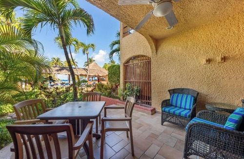 Centro - Supmza 001 Condo | Beachfront Nautibeach Condo 4 with Direct Beach Access & First-Floor Patio