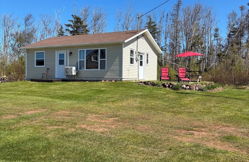 Murray Harbour Cottage | Beachpoint Retreat guest Cottage