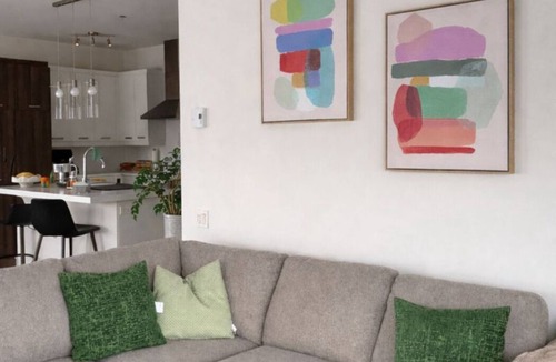 Saint-Hubert Condo | Beautiful 2 Bedroom Apartment near St-Huber Airport