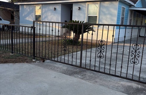 Brownsville House | Beautiful 3-bedroom townhome with AC in charming Brownsville