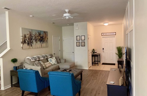 Davenport House | ★Beautiful 3BR 2.5 bath home near Disney★