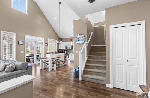 Osoyoos Cottage | BEAUTIFUL COTTAGE JUST STEPS FROM THE BEACH The cottages on Osoyoos Lake