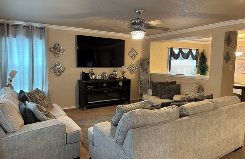 Southside House | Beautiful home great location military grad families!