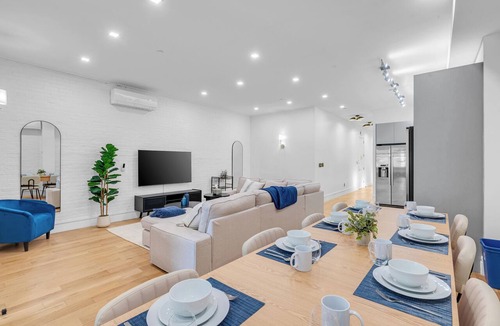 Midtown West Apartment | Beautiful Luxury 5 Bedroom 3 Bath Luxury Apartment in the Heart of NYC