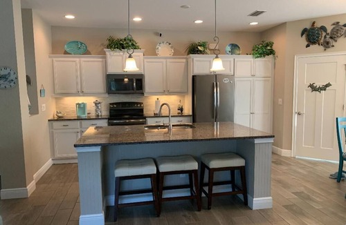 Rotonda Lakes House | Beautiful spacious 3 bedroom/2 bath pool home with an outdoor kitchen