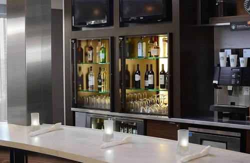 North Dallas Apartment | Best Value, Quality Stay! Pet-friendly & Modern Unit Near NorthPark Center Mall