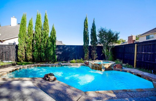 Hunters Glen House | Big 5 Bed/3 Bath LUXE Home Pool Spa West Plano