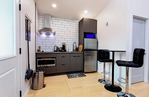Kitimat Apartment | Blueberry Studio Suite 1 Bedroom executive studio in the heart of Kitimat BC