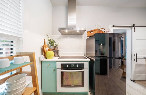 Government Hill House | Bluebonnet Cottage at The Pearl, River Walk, Downtown, Best Location