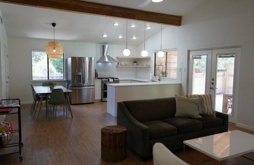 Wetmore House | Boho Bucknell - 10 Minutes from Six Flags and The Rim