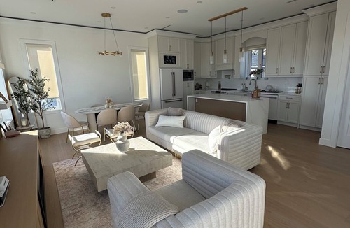 Sunset House | BRAND NEW MODERN 3BR LANEWAY HOUSE