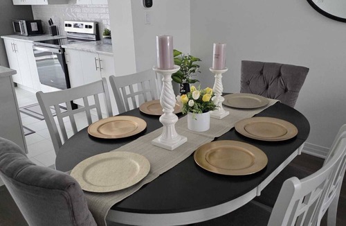Brantford House | Brantford. Central. Private 3 Bedrooms | Where Modern Comfort Meets Style