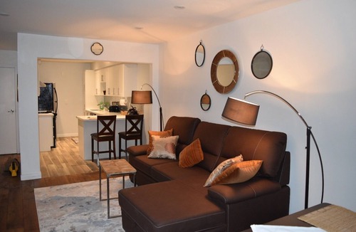 Woodbine - Lumsden Apartment | Bright, Cozy Apartment on Danforth Village.