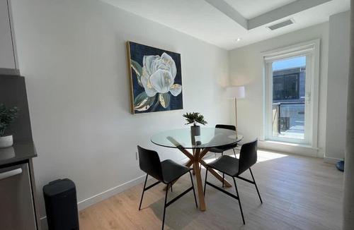 North End Apartment | Bright warm & spotless 1 BR in North End Halifax