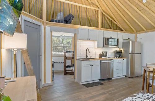 Canyon Lake House | Bronco Luxury Yurt-Cabin - Family Glamping Canyon Lake w Private Hot Tub