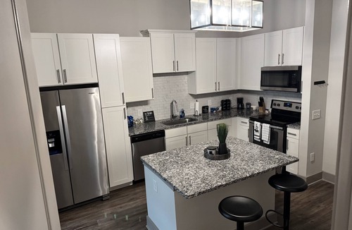 Lindbergh Apartment | Buckhead 1BR · Pool · Gym · World Cup Host City · Walk to MARTA